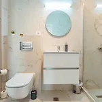 Spacious By Blvd 25b4 - Free Parking