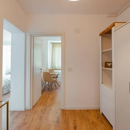 Calm And Spacious With Soft Tones By Blvd 25b4 - Pipera Apartment