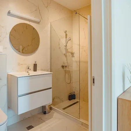 Daire Calm And Spacious With Soft Tones By Blvd 25b4 - Pipera