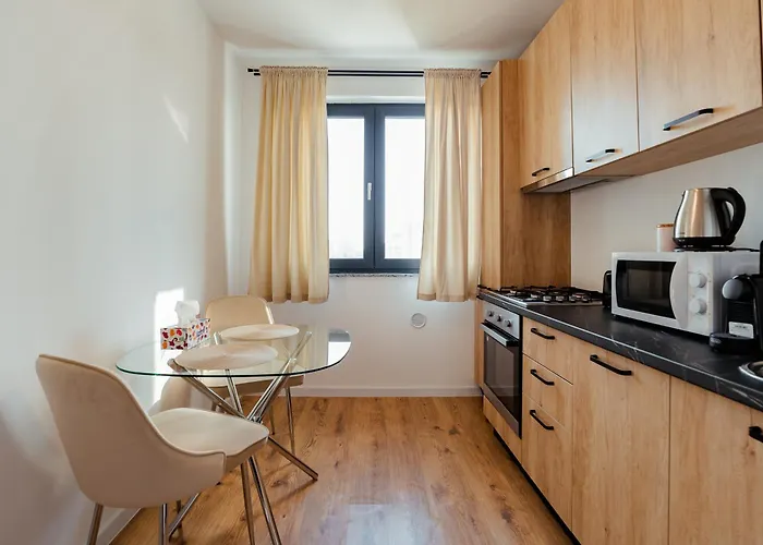 Calm And Spacious With Soft Tones By Blvd 25b4 - Pipera *